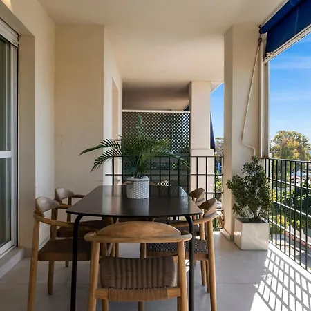 Apartament Sunny Getaway With Pool In - Ref M54 *