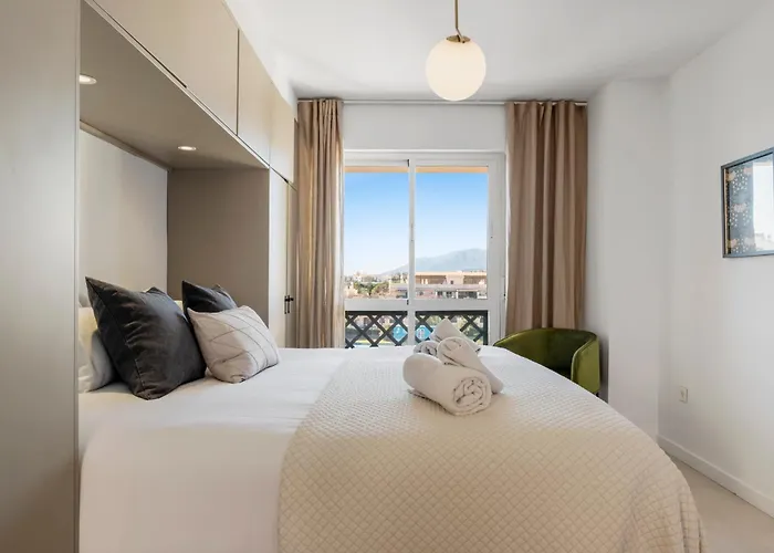 Lägenhet Sunny Getaway With Pool In - Ref M54 *