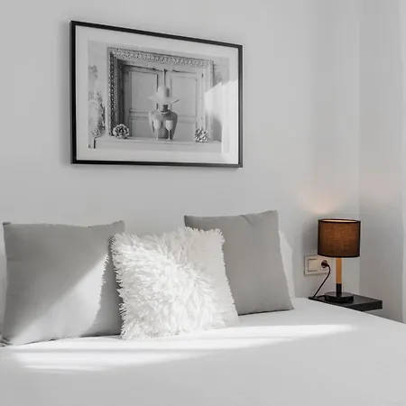 Lejlighed Sunny Getaway With Pool In - Ref M54