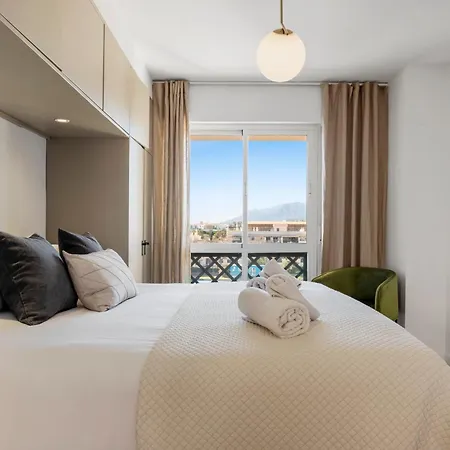 Apartment Sunny Getaway With Pool In - Ref M54 *