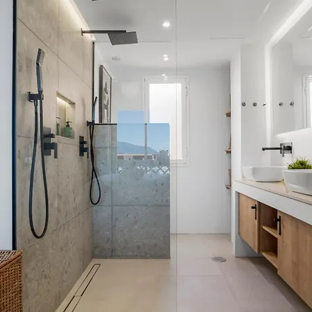 Apartment Sunny Getaway With Pool In - Ref M54