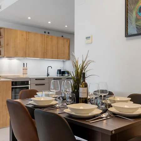 Sunny Getaway With Pool In - Ref M54 Apartment *