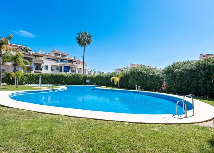 Sunny Getaway With Pool In - Ref M54 Apartment *