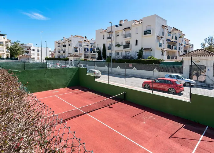 Sunny Getaway With Pool In - Ref M54 Daire